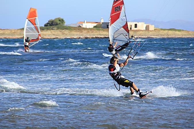 Windsurfing Seaside Apartment Artemida Dış mekan fotoğraf