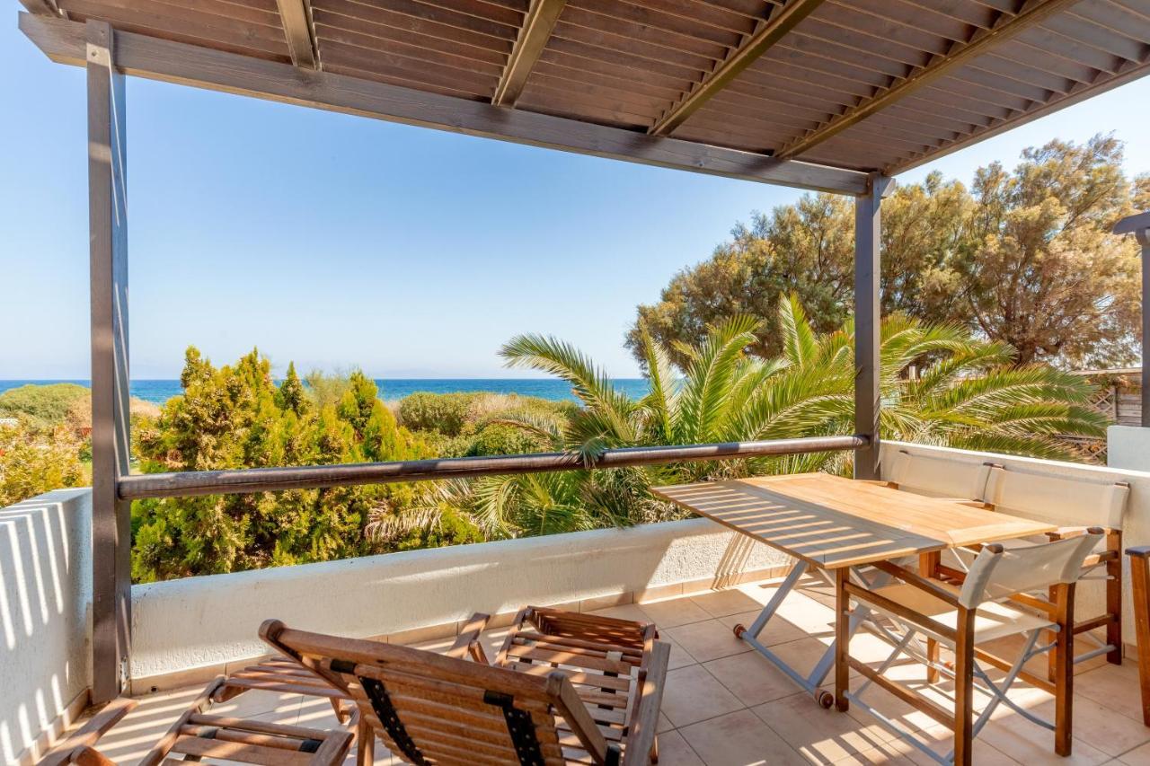 Windsurfing Seaside Apartment Artemida Dış mekan fotoğraf