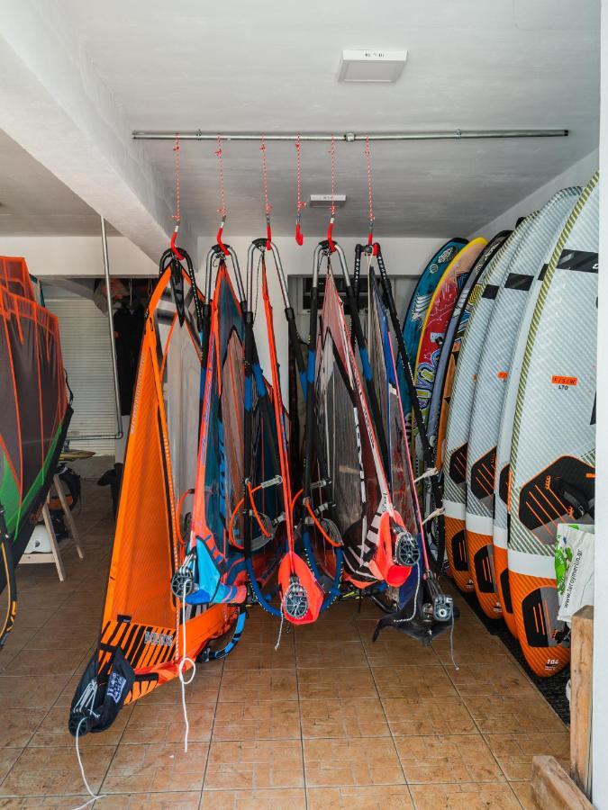 Windsurfing Seaside Apartment Artemida Dış mekan fotoğraf